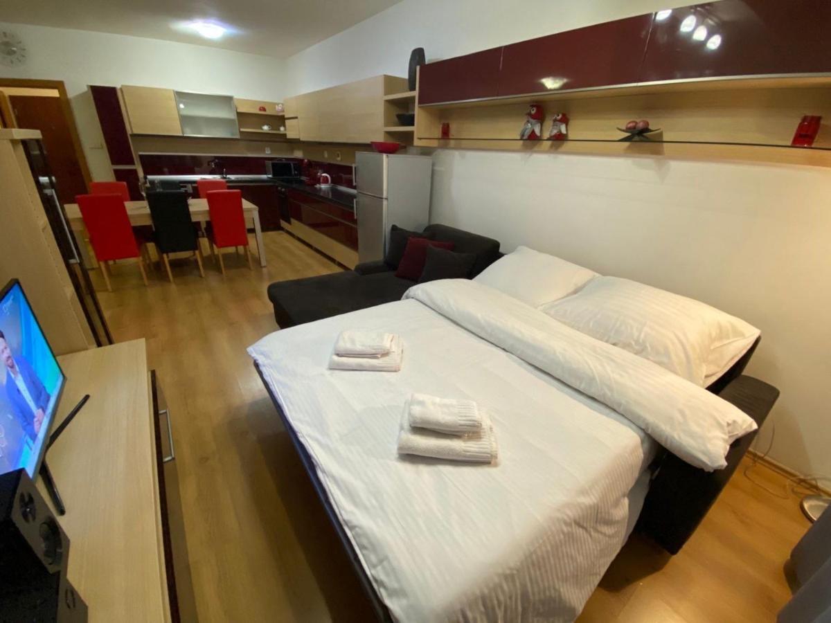 Apartman Velka Lomnica B8 Apartment Luaran gambar