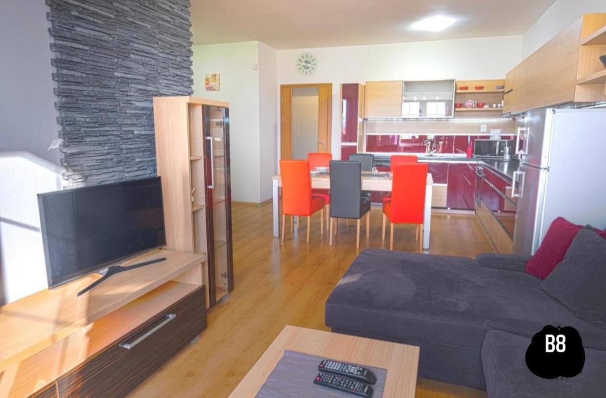 Apartman Velka Lomnica B8 Apartment Luaran gambar